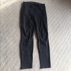 Comfy grey Uniqlo stretch pants, size M